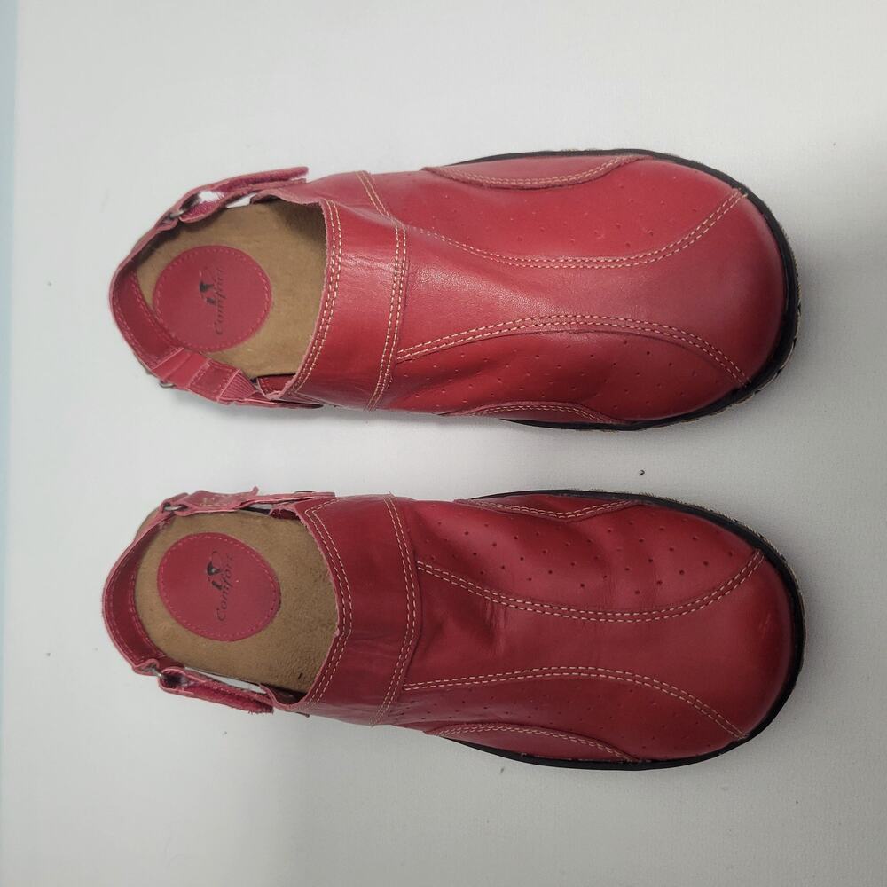 I Love Comfort  Red Leather Clogs Size 7.5M 42526-2903